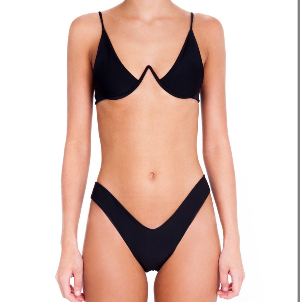 LIKE NEW WORN ONCE -Official Bamba Swimsuit bikini